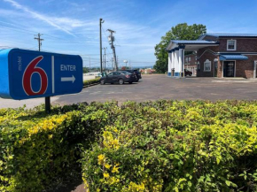 Motel 6-East Ridge, TN